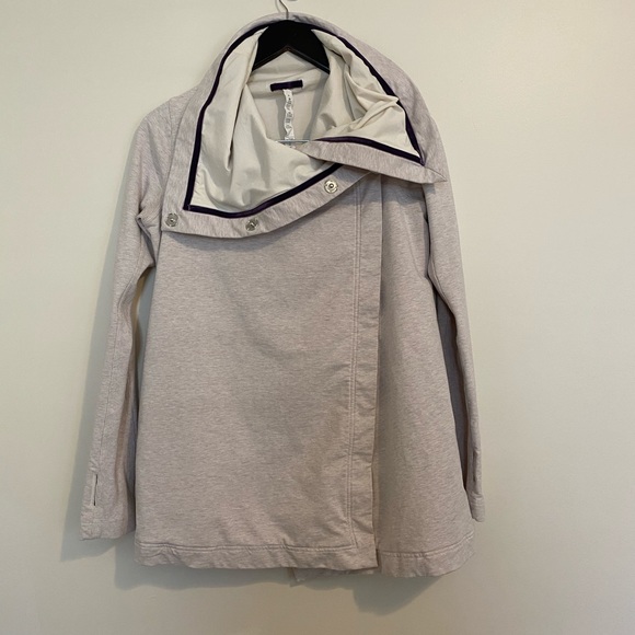 Lululemon Savasana wrap jacket - Picture 2 of 8